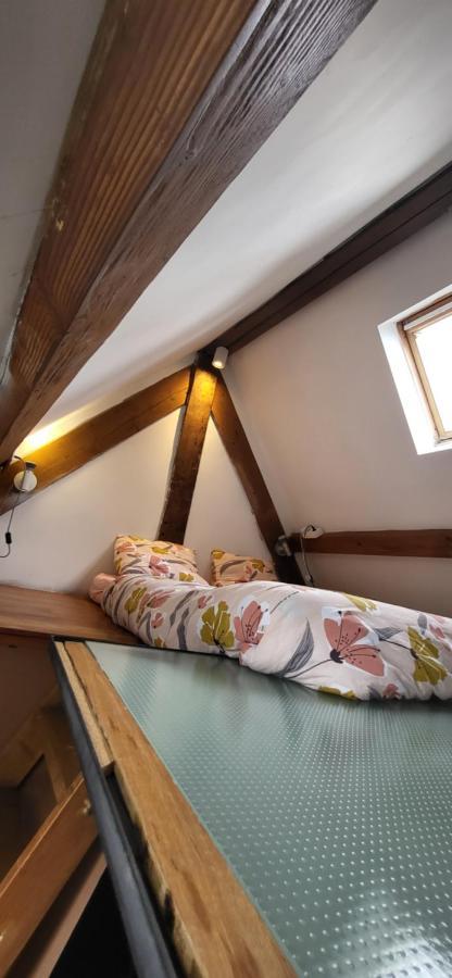 몽스 Loft De La Raquette 아파트 외부 사진